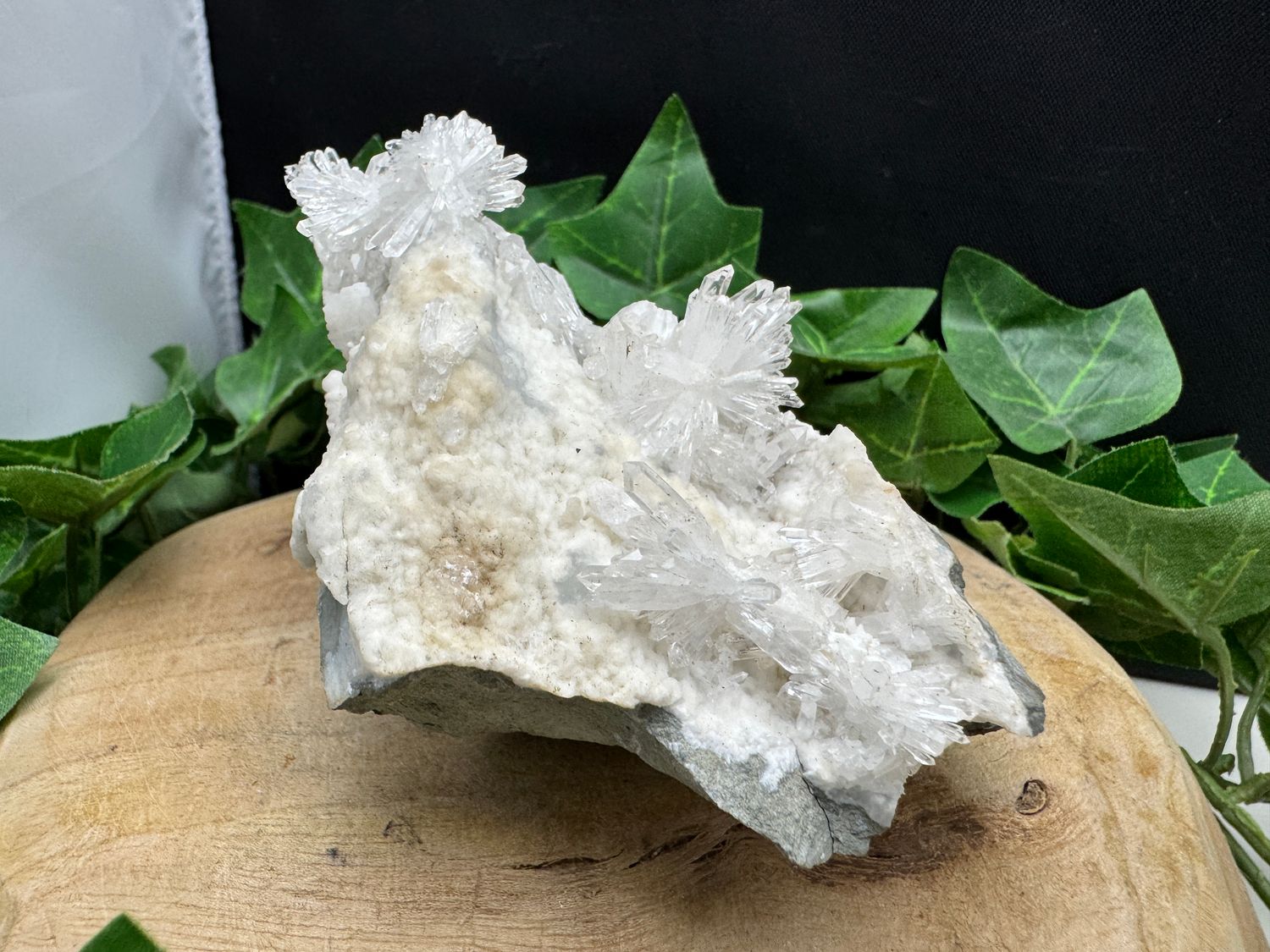 Bergkristal op Zeoliet
