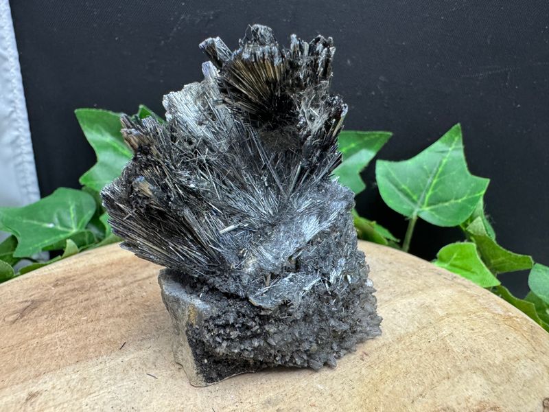 Stibniet / Antimoniet Stibniet / Antimoniet