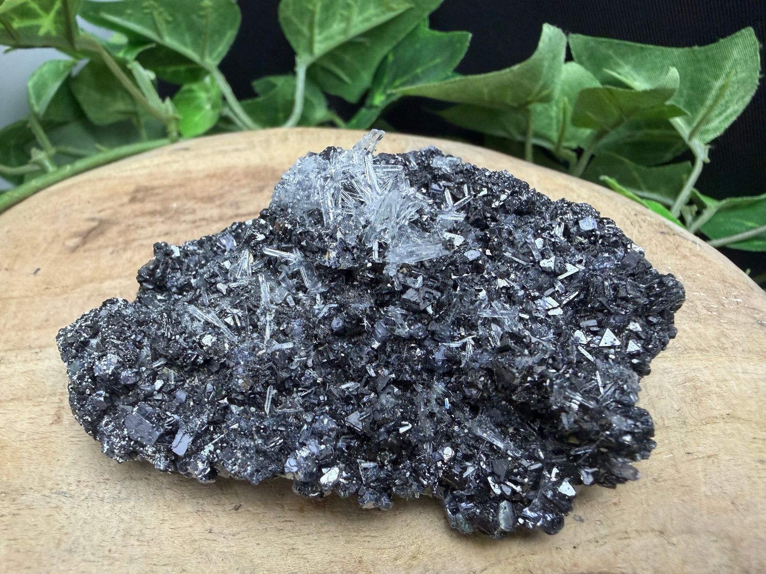 Sfaleriet met bergkristal Sfaleriet met bergkristal