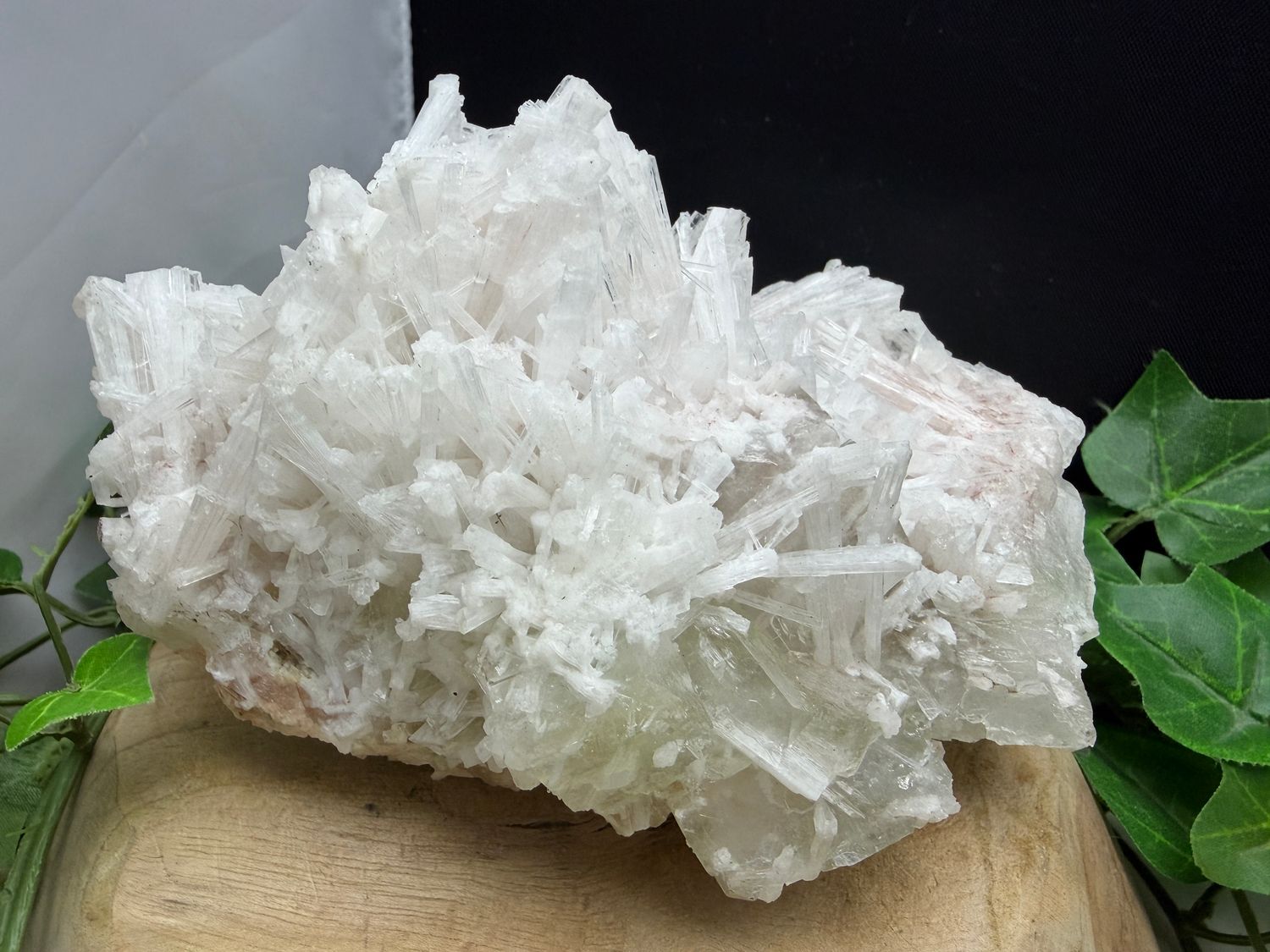 Scoleciet op Apofyliet Scoleciet op Apofyliet