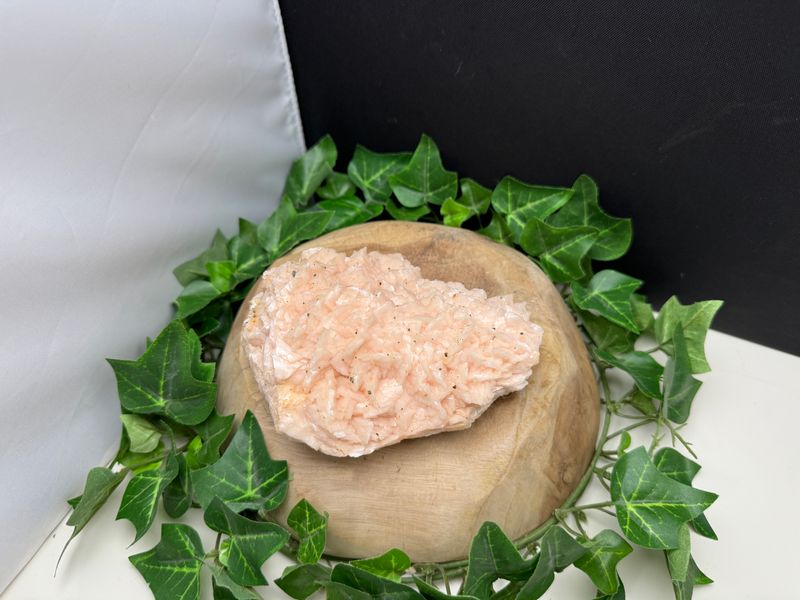 Roze Dolomiet met Pyriet