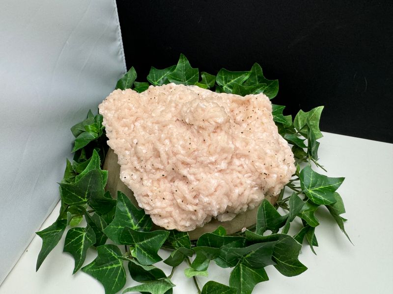 Roze Dolomiet met pyriet