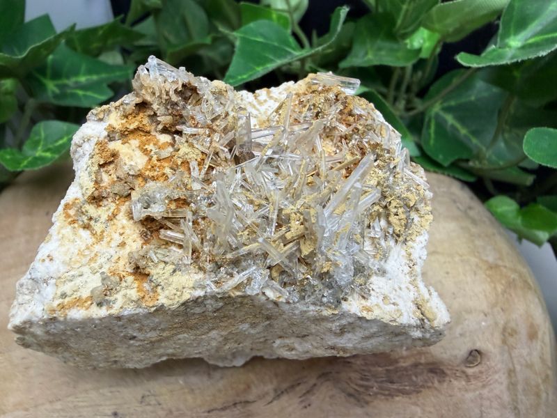 Naaldkwarts op Periklien