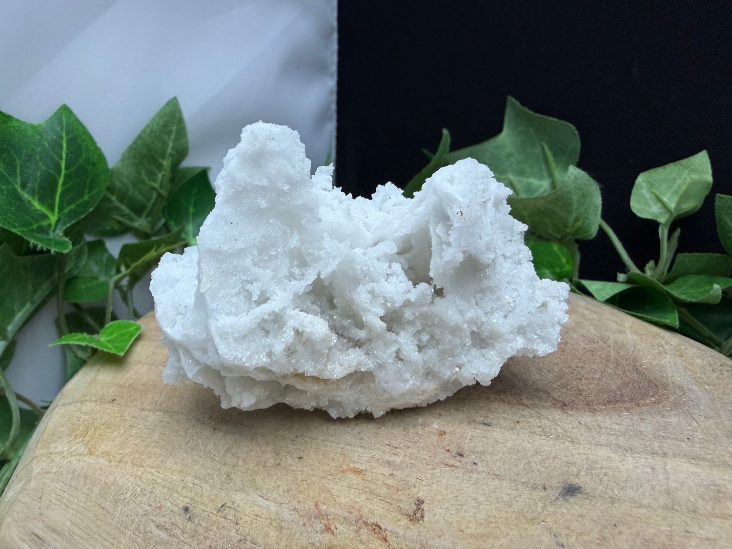 Kwarts met Chalcedoon en Mangano Calciet