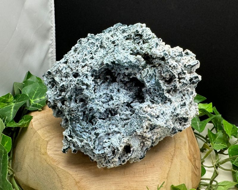 Blauwe Chalcedoon met mordeniet