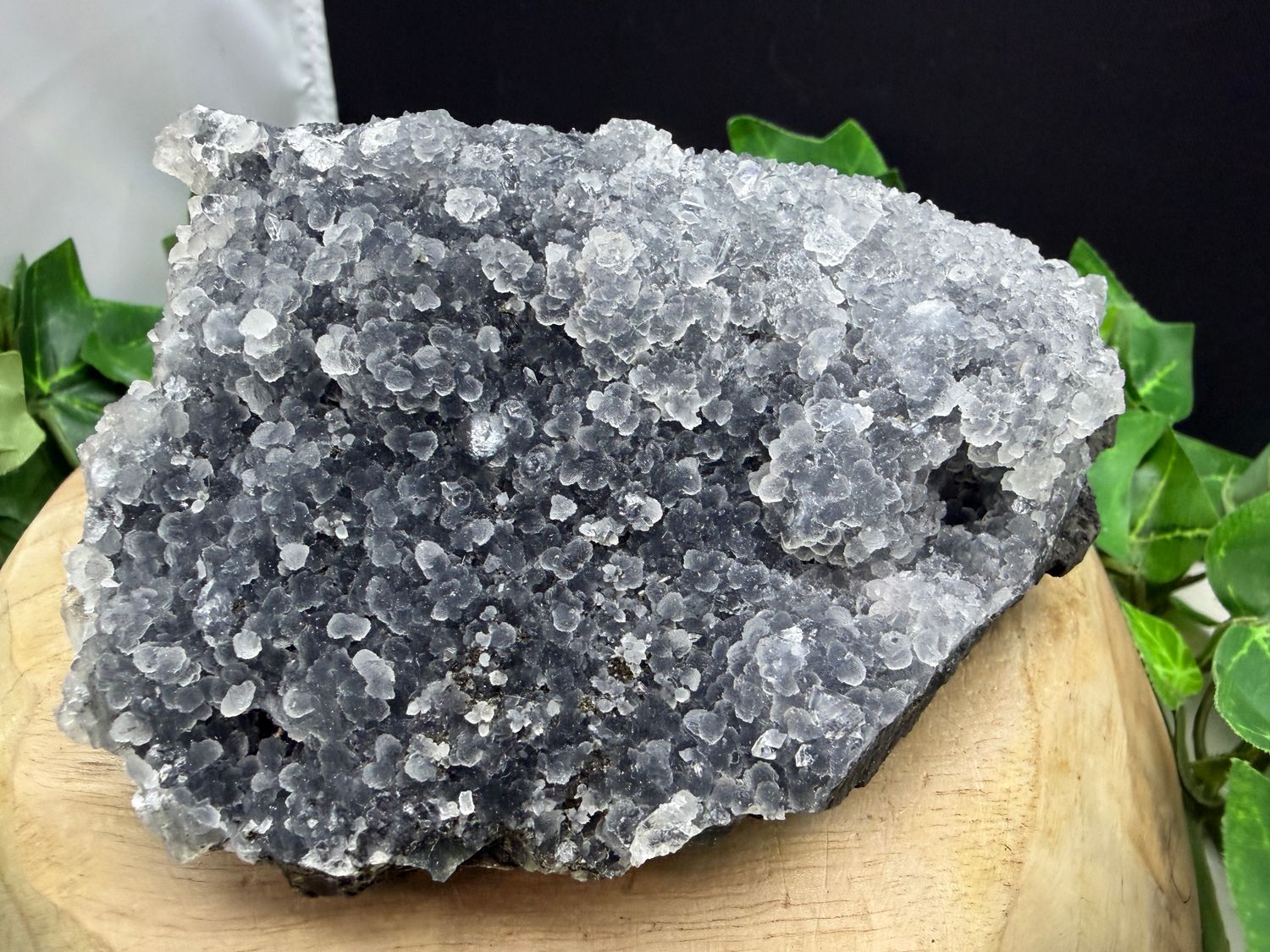 Zwarte Chalcedoon met druzy kwarts