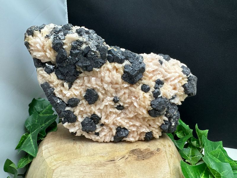 Roze Dolomiet met Sfaleriet