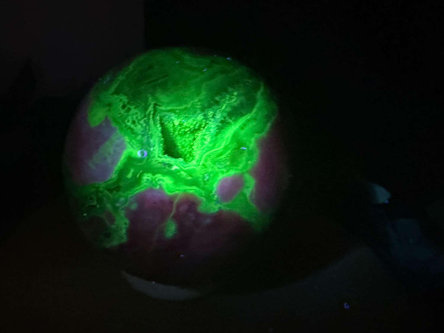 Bol Agaat/Chalcedoon (UV)