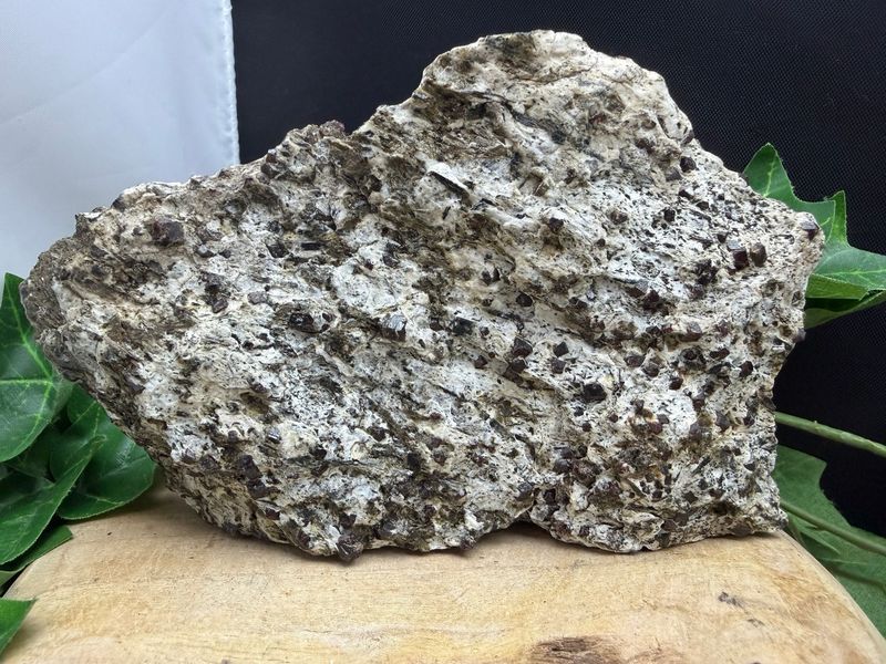 Granaat op Hoornblende