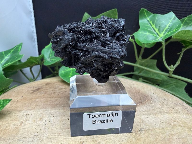 Zwarte toermalijn