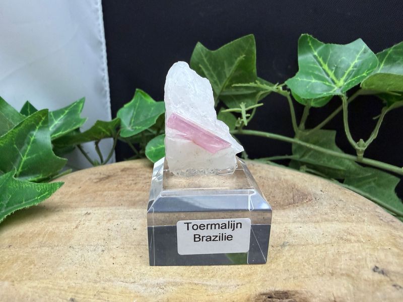 Roze toermalijn