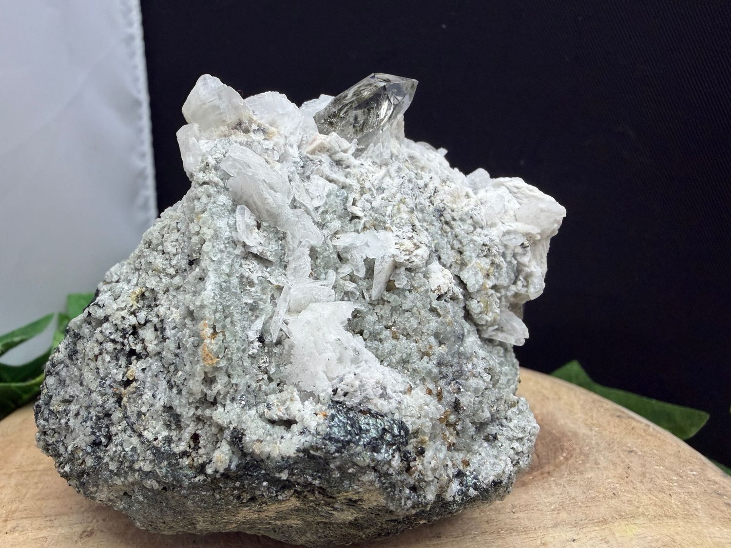 Alpine Bergkristal met calciet