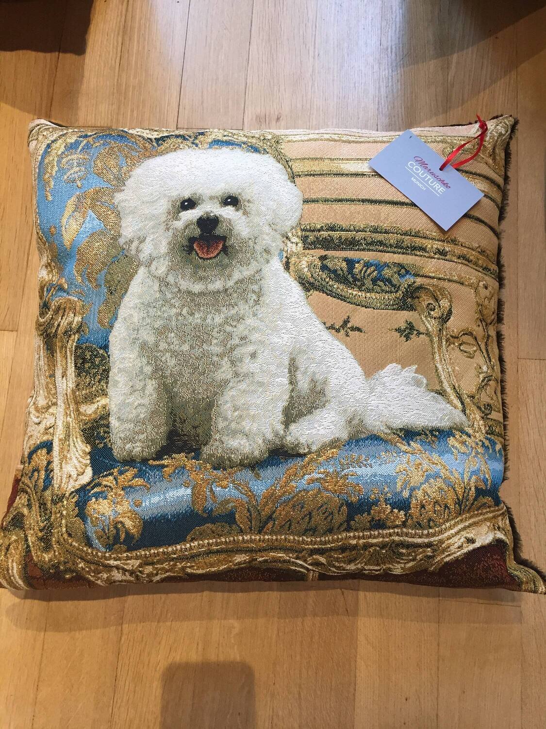 Kissenhülle „dog „ mit Polyesterfüllung 45 x45 cm  Weißer Hund mit Fellrücken