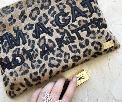 Leoparden Clutch „I am a cat, not a kitty“. Leoparden Clutch „I am a cat, not a kitty“.
