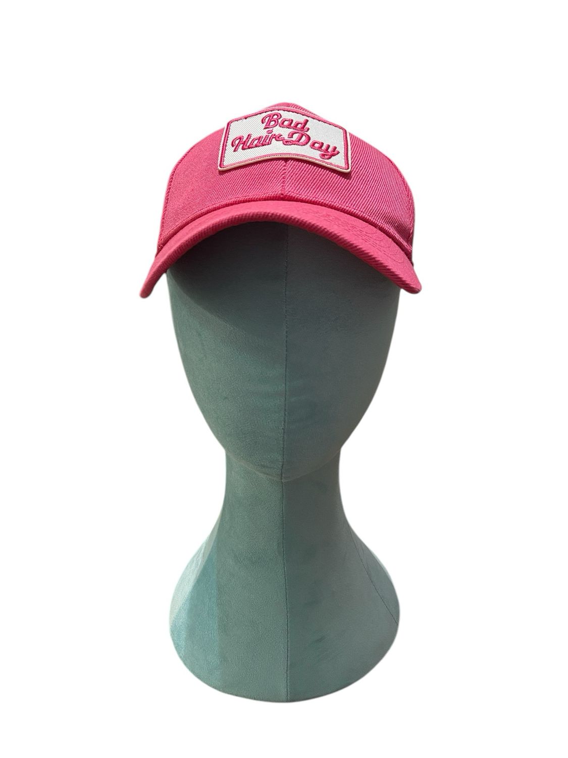  Cap pink mit „Bad Hair Day“ Stickerei 
