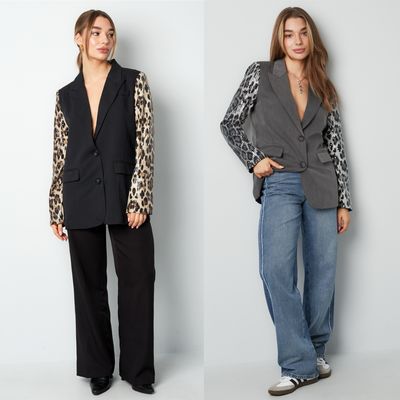 Blazer mit Glitzerärmeln im Leopardenmuster , zwei verschiedene Farben 