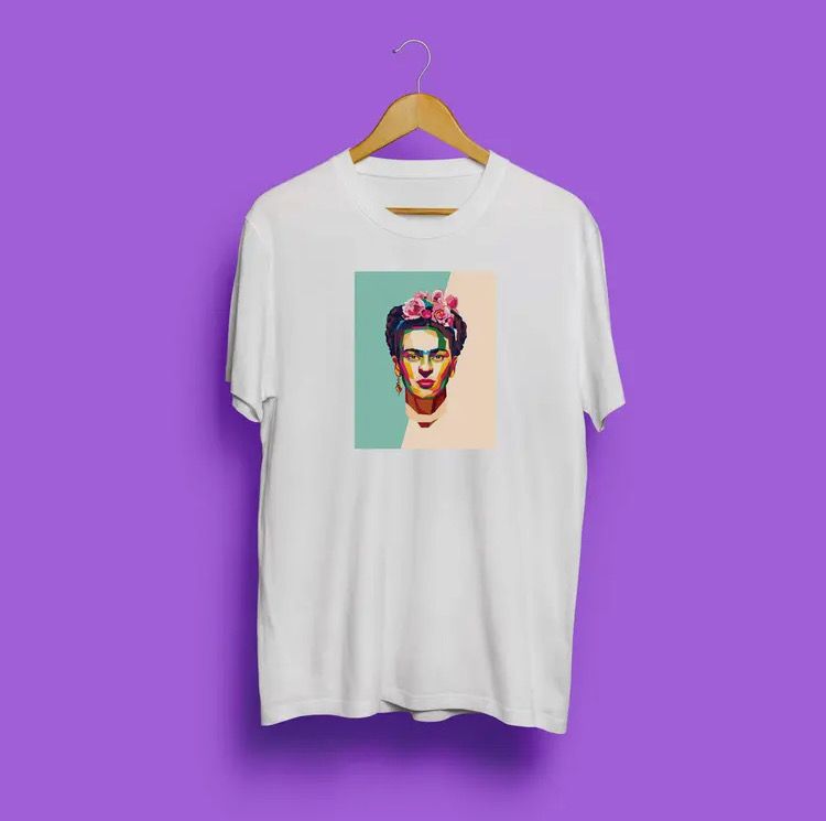 Shirt „Frida“ fünf verschiedene Größen Shirt „Frida“ fünf verschiedene Größen