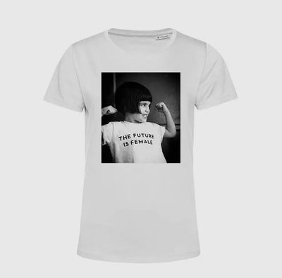 Shirt „The Future is female “ vier verschiedene Größen 