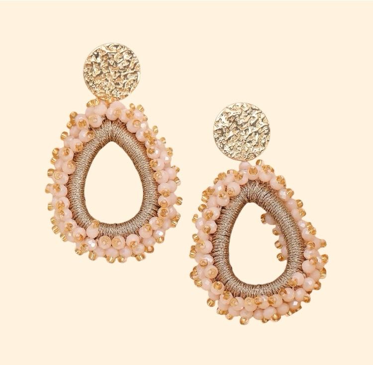 Ohrringe Deluxe, handgefertigt, Stecker goldfarben Edelstahl, beige Ohrringe Deluxe, handgefertigt, Stecker goldfarben Edelstahl, beige