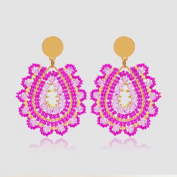 Trendige handgefertigte Bohemian Kristallglas Tropfen Ohrringe in cyclam-pink mit Edelstahl-Ohrstecker