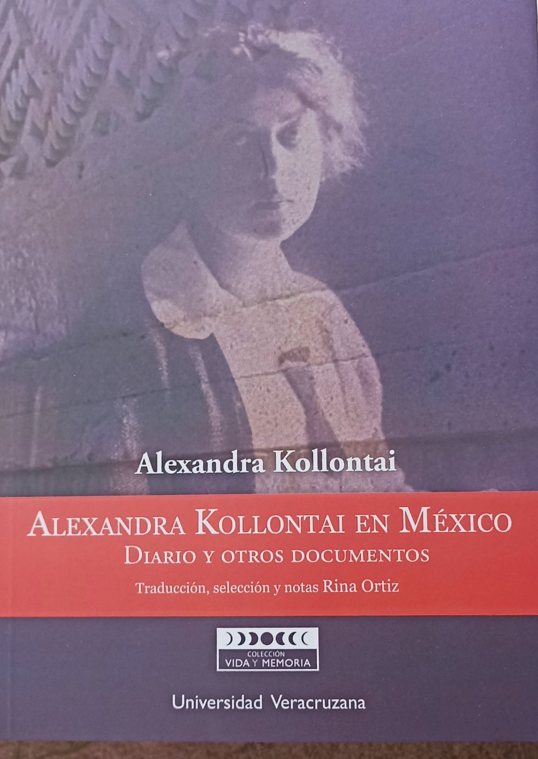 Alexandra Kollanti en México