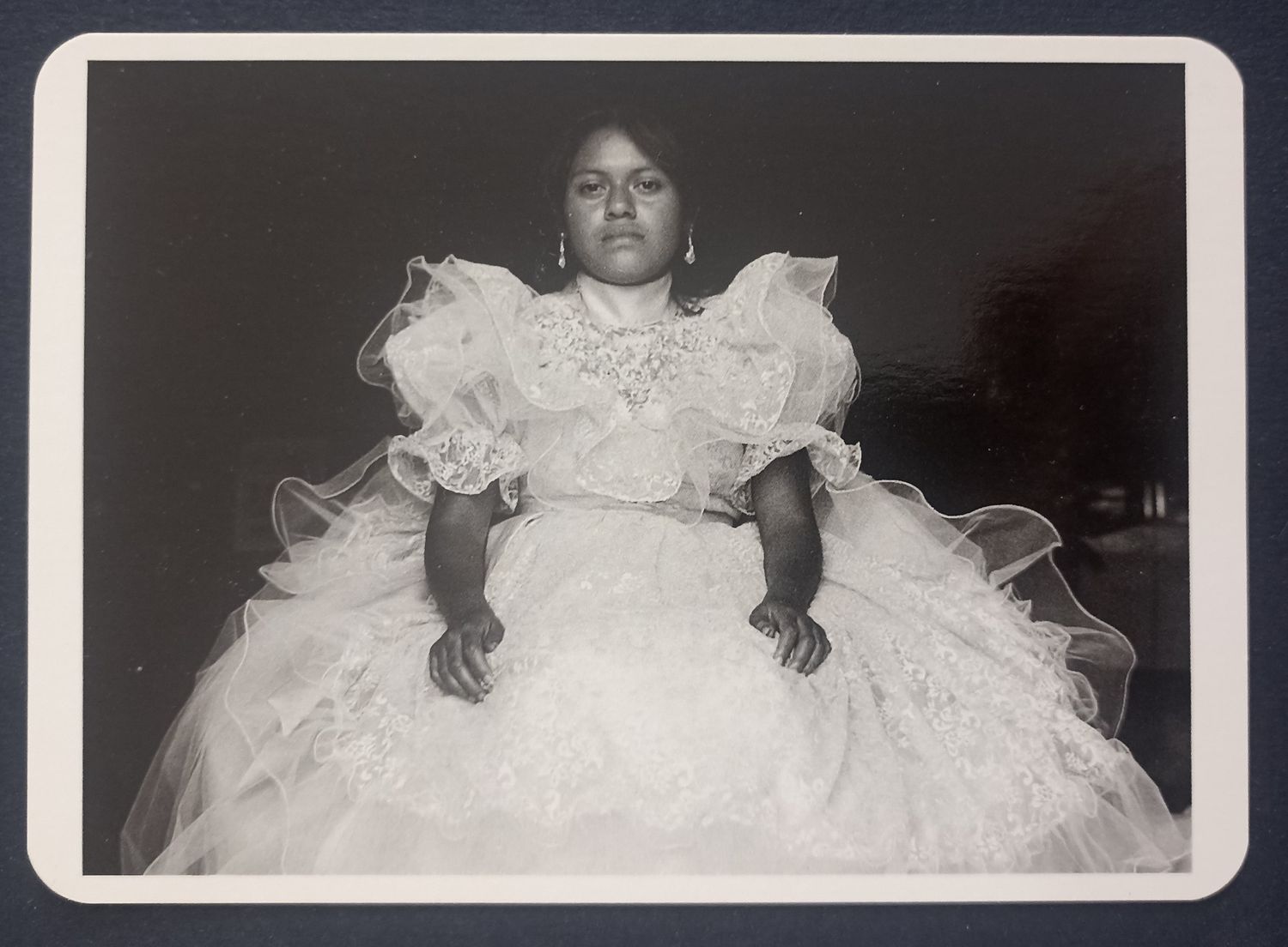Postal Graciela Iturbide – Quinceañera en Juchitán, México 1986