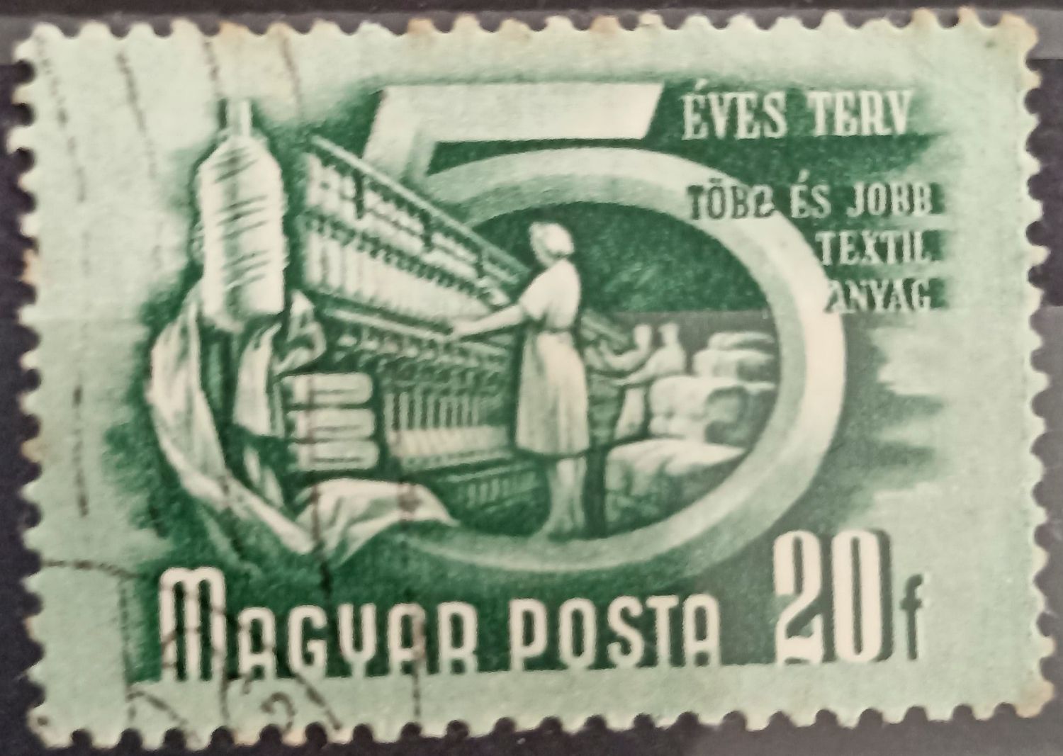 Hungría 1950, Obrera textil en telar - Több és jobb textil anyag