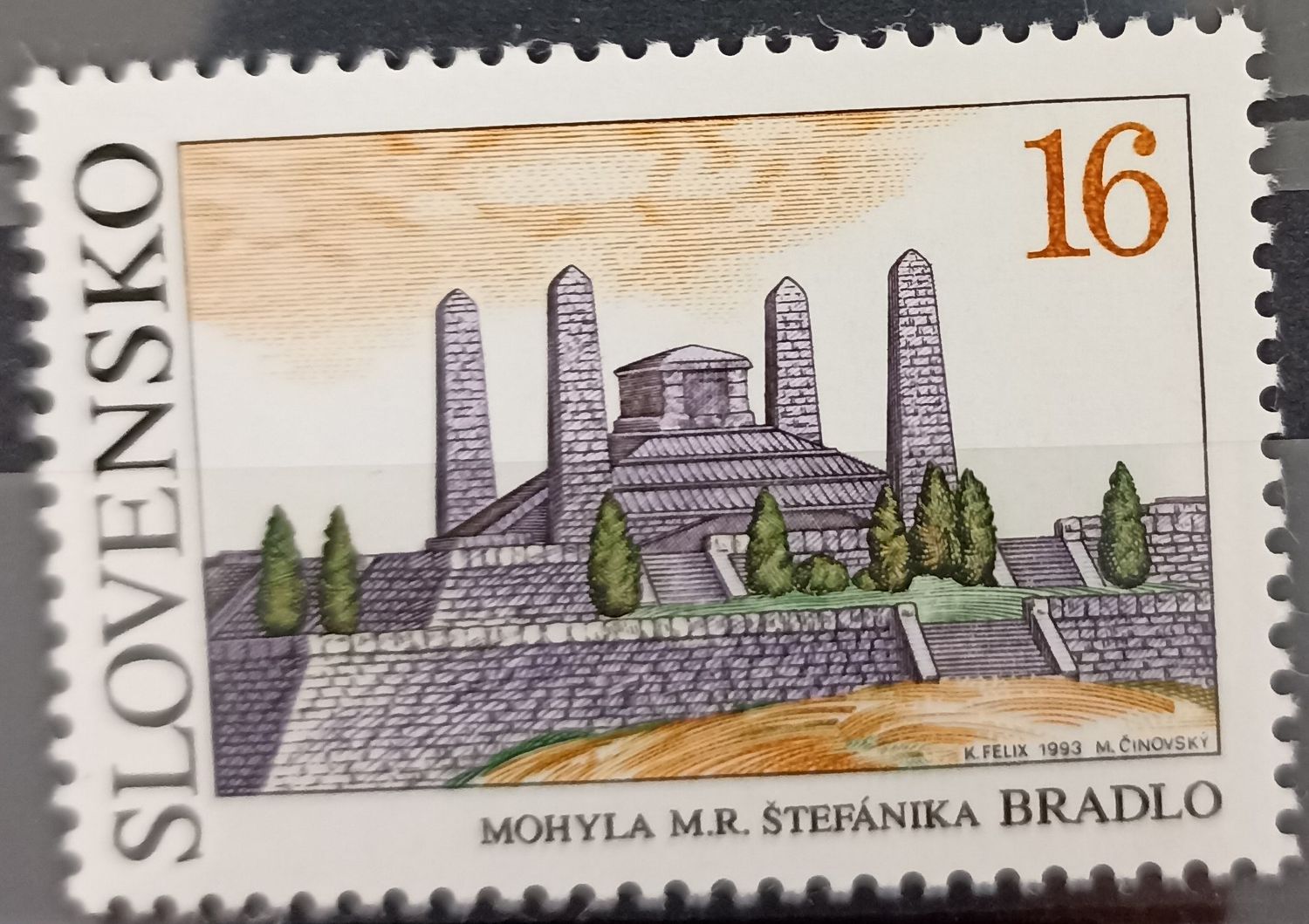 Eslovaquia 1993, Mausoleo de M.R. Štefánik en Bradlo, monumento nacional eslovaco