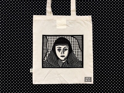 Seventh Victim - Tote by PConcave
