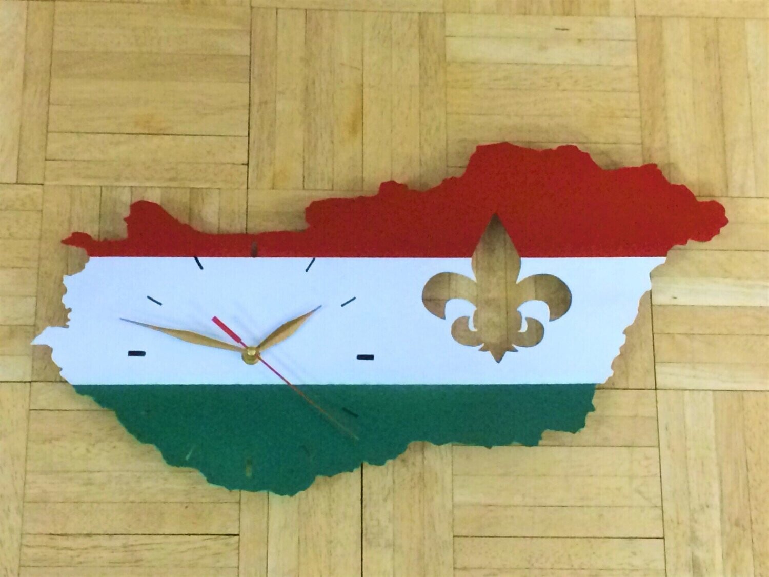 20" Hungary Shaped fleur-de-lis scout flower Metal Art Clock Magyarország - Handmade in the USA