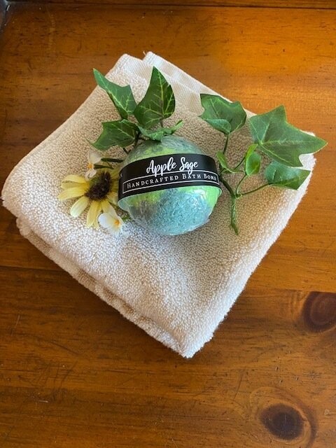 Apple Sage Bath Bomb