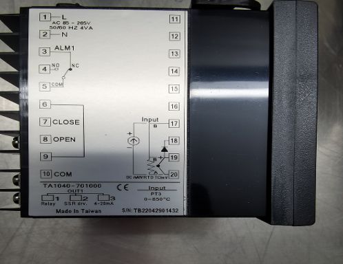 65 Temperature Controller FY900-701-000-E