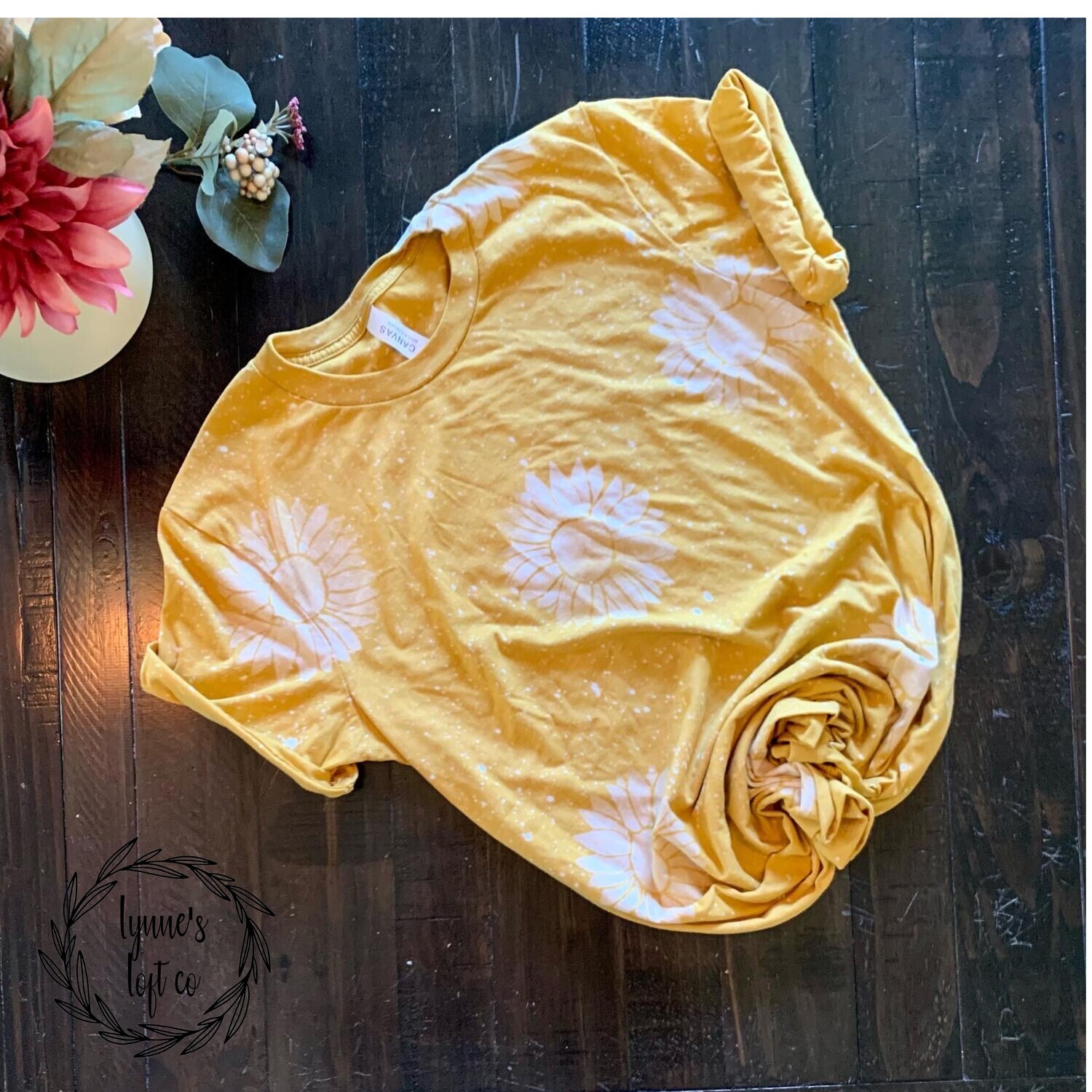 Minimalist Sunflower T shirt, Size: XS, COLOR: HEATHER MUSTARD