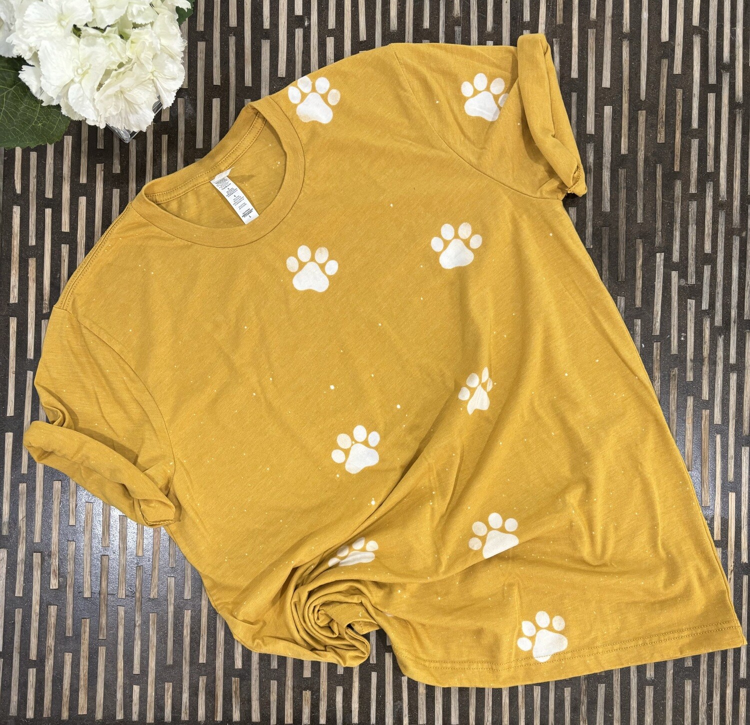 Minimalist Dog Paw, Dog Mom, Dog Dad T shirt, Size: XS, COLOR: HEATHER MUSTARD