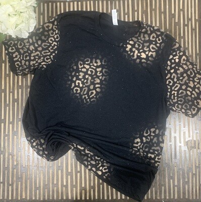 Minimalist Leopard T shirt