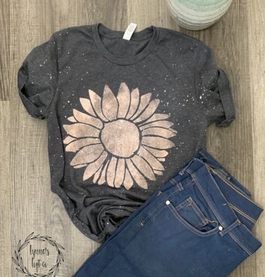 Minimalist Sunflower T shirt