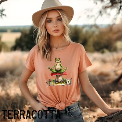 Cottage Core Aesthetics Frog on Mushroom with Yoga Pose, Toad Yoga Tshirt, Mushroom Frog T-shirt, Sukhasana Toad on Mushroom