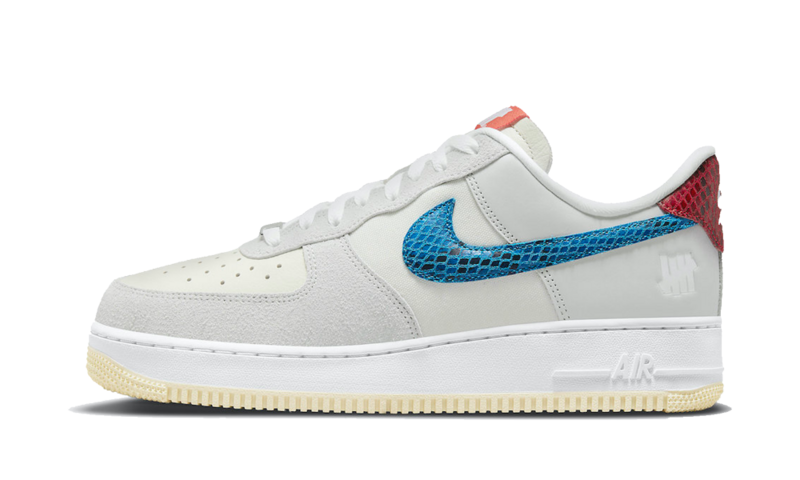 Nike Air Force 1 Low Undefeated 5 On It Dunk vs. AF1