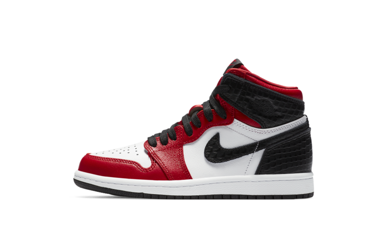 Air Jordan 1 Retro High Satin Snake Chicago