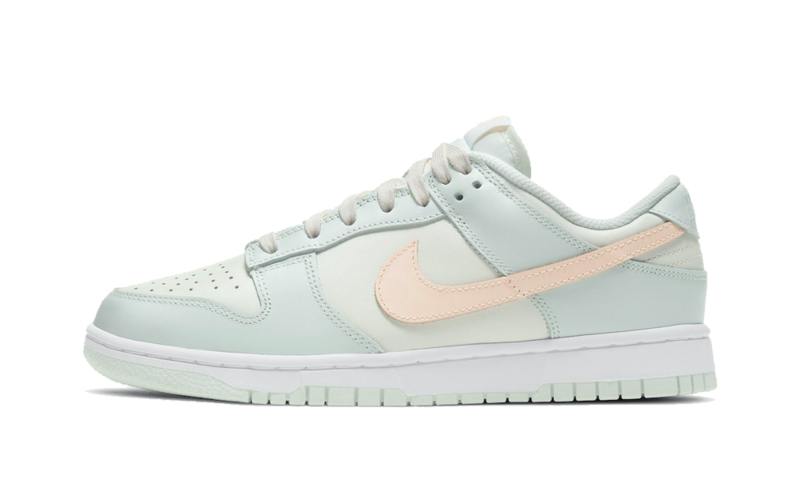 Nike Dunk Low Barely Green