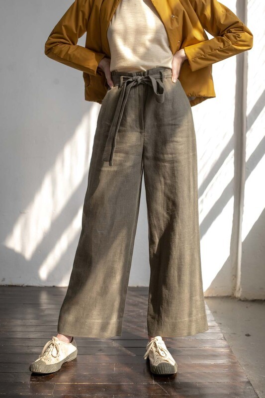 Широкие брюки из льна цвета хаки