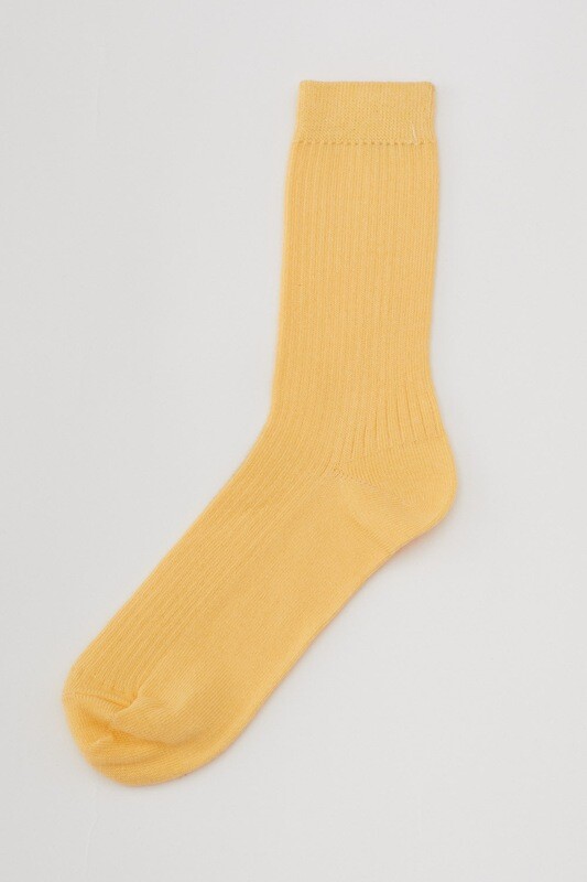 Носки из хлопка светло-желтого цвета