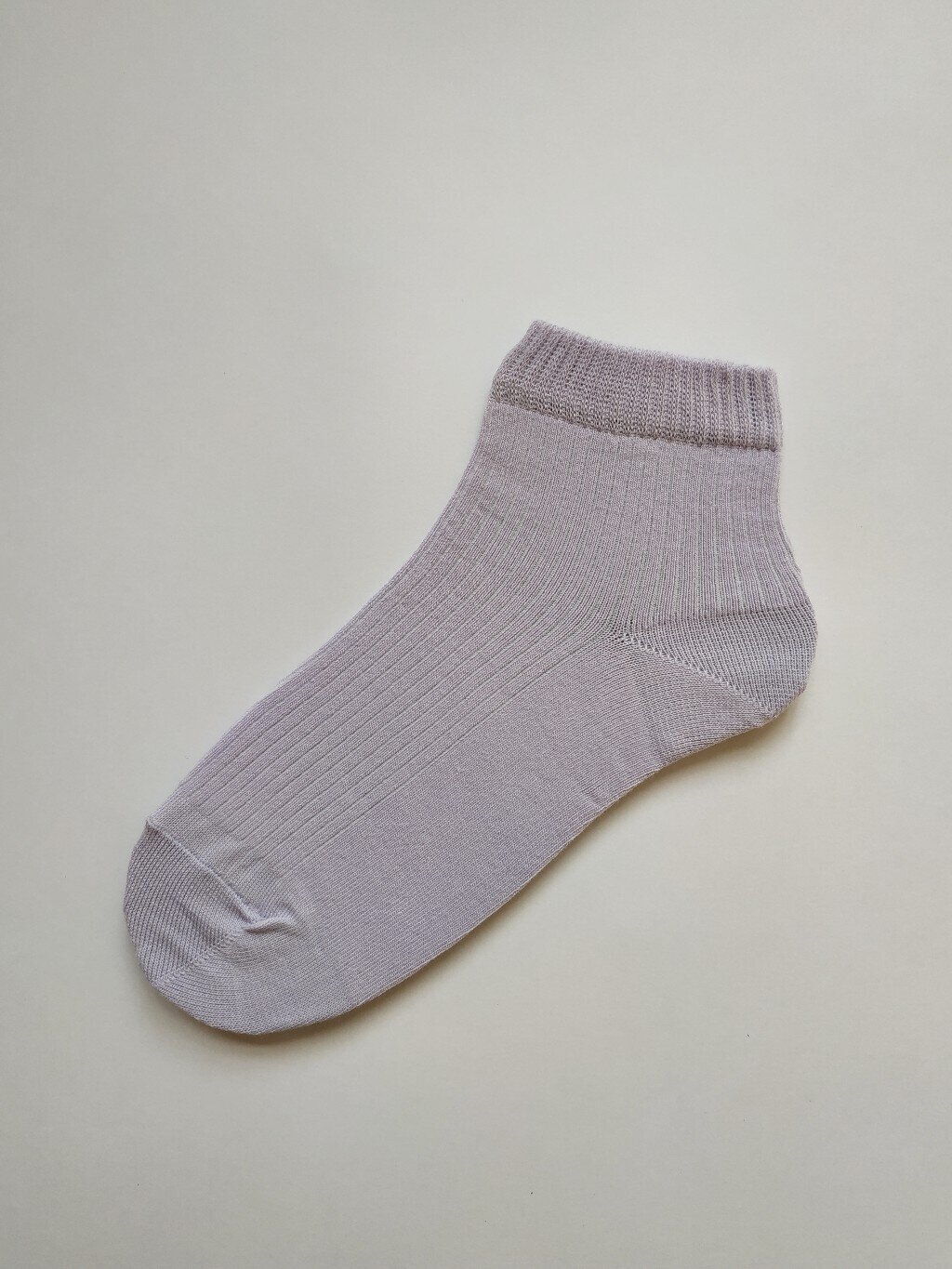 Носки из хлопка короткие сиреневого цвета
