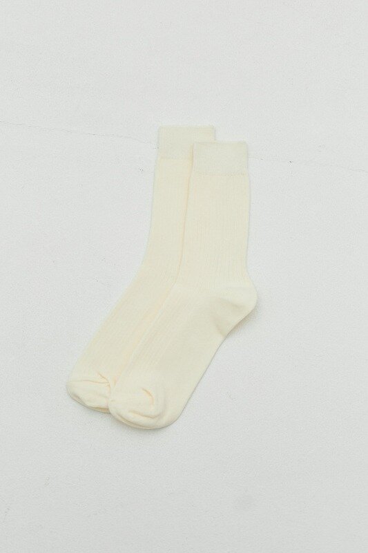 Носки из хлопка молочного цвета