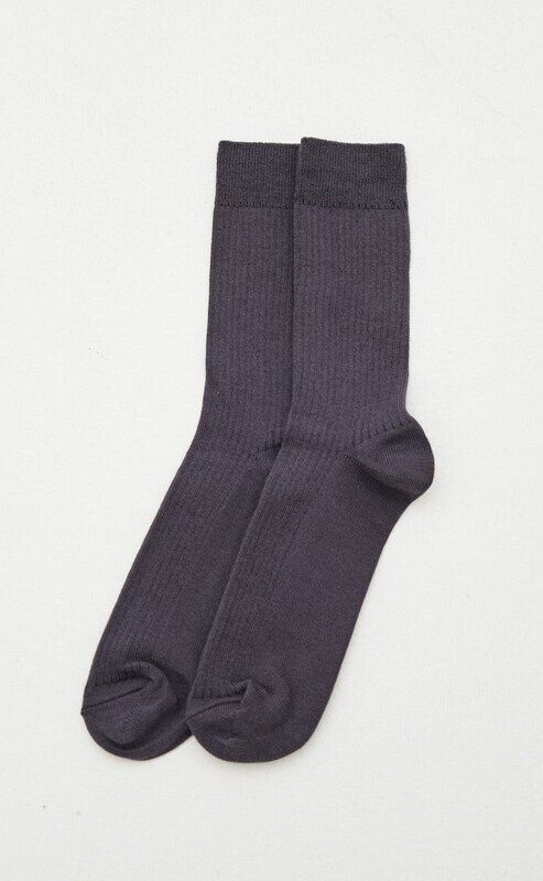 Носки из хлопка темно-серого цвета