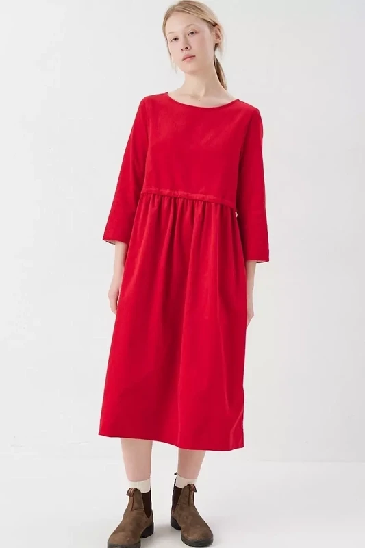 Платье с кулиской из вельвета красного цвета