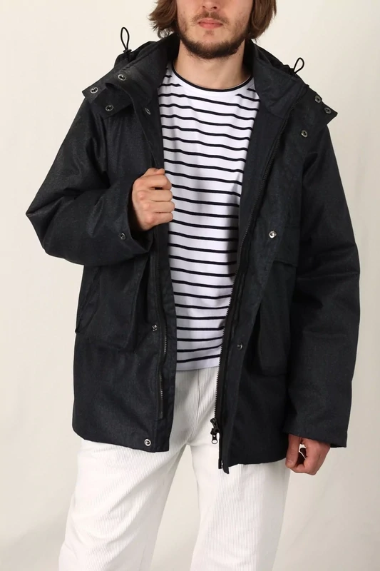 Мужская зимняя куртка с накладными карманами темно-серого цвета меланж