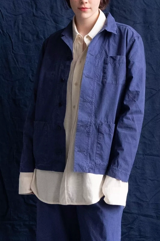 Верхняя мужская рубашка с карманами из синего вареного хлопка