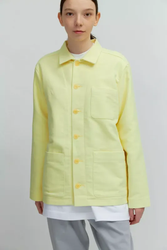 Верхняя мужская рубашка с карманами из желтого бархатистого хлопка