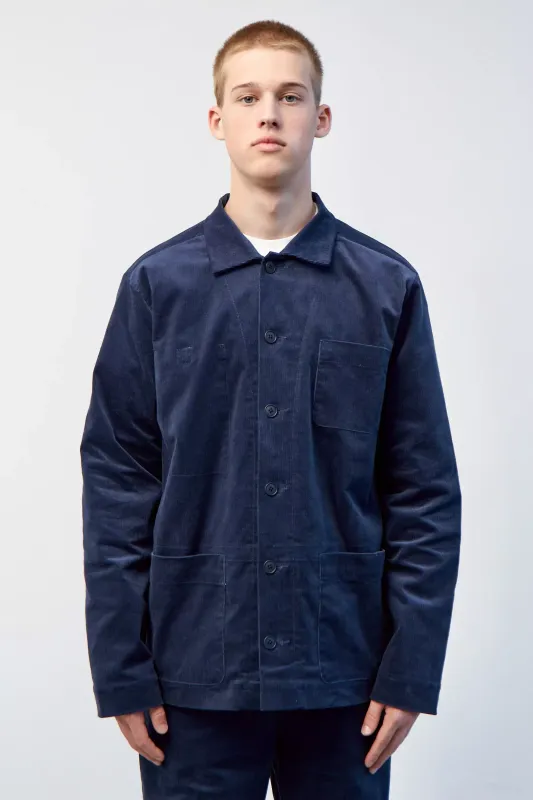 Верхняя мужская рубашка с карманами из синего вельвета